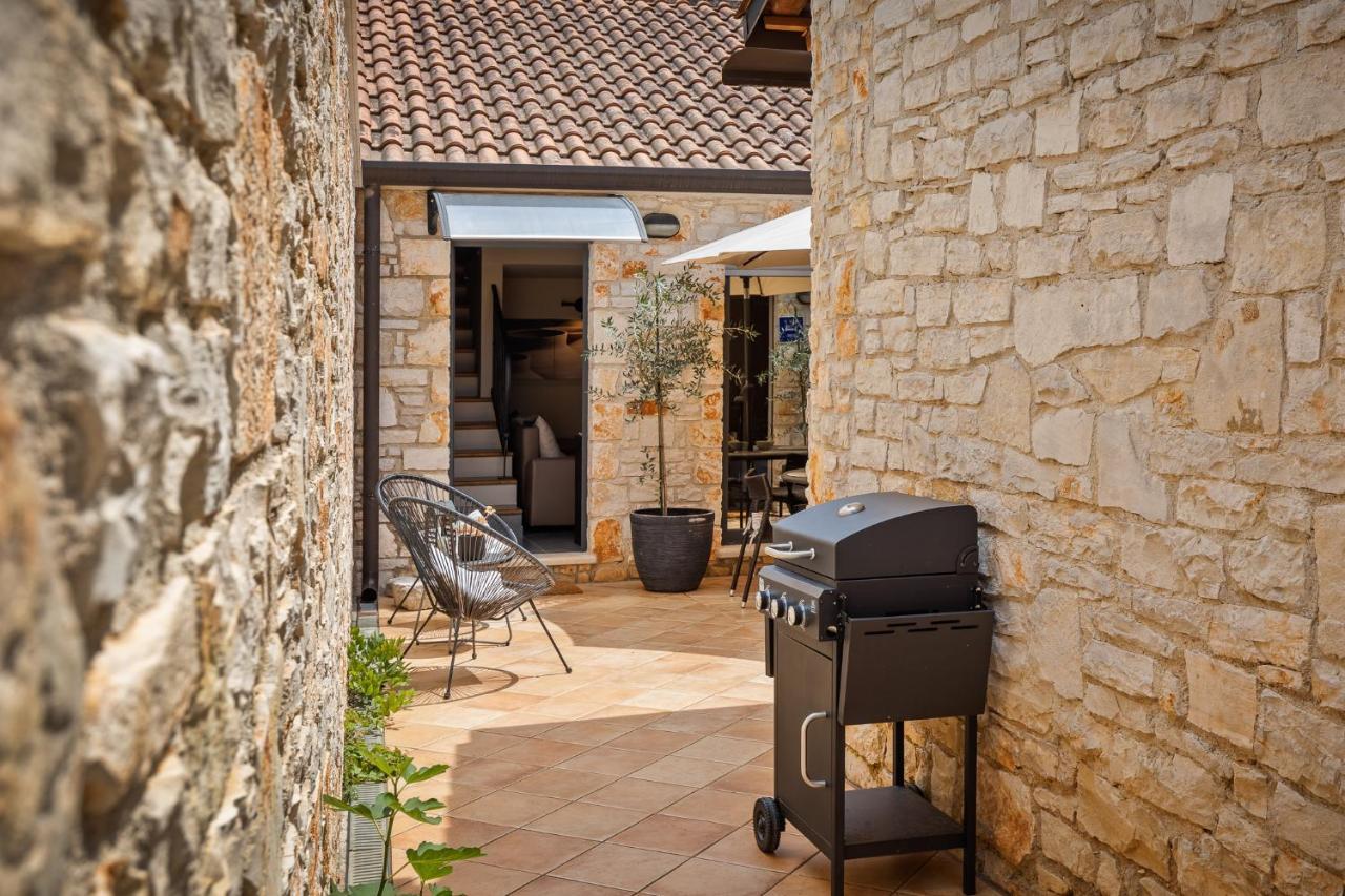 Grota Premium Apartment & Room Πόρετς Εξωτερικό φωτογραφία