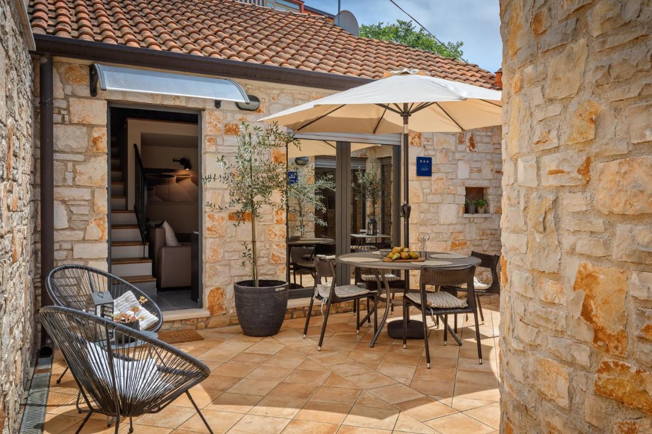Grota Premium Apartment & Room Πόρετς Εξωτερικό φωτογραφία