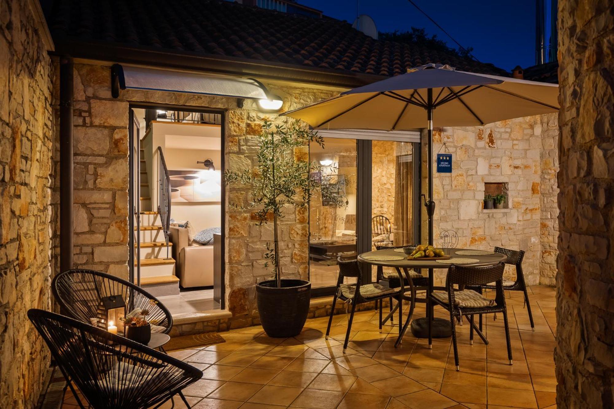 Grota Premium Apartment & Room Πόρετς Εξωτερικό φωτογραφία