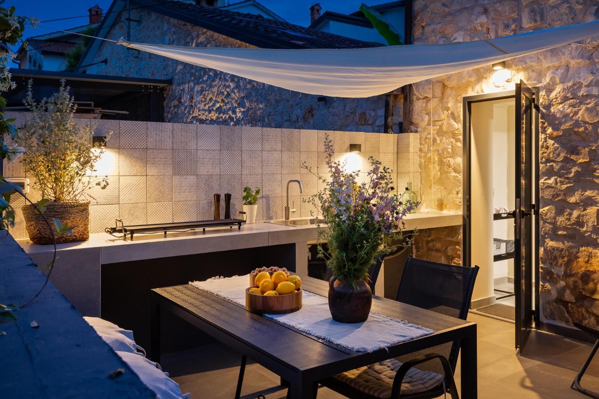 Grota Premium Apartment & Room Πόρετς Εξωτερικό φωτογραφία