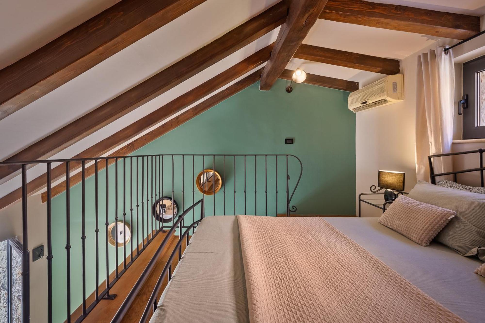 Grota Premium Apartment & Room Πόρετς Εξωτερικό φωτογραφία
