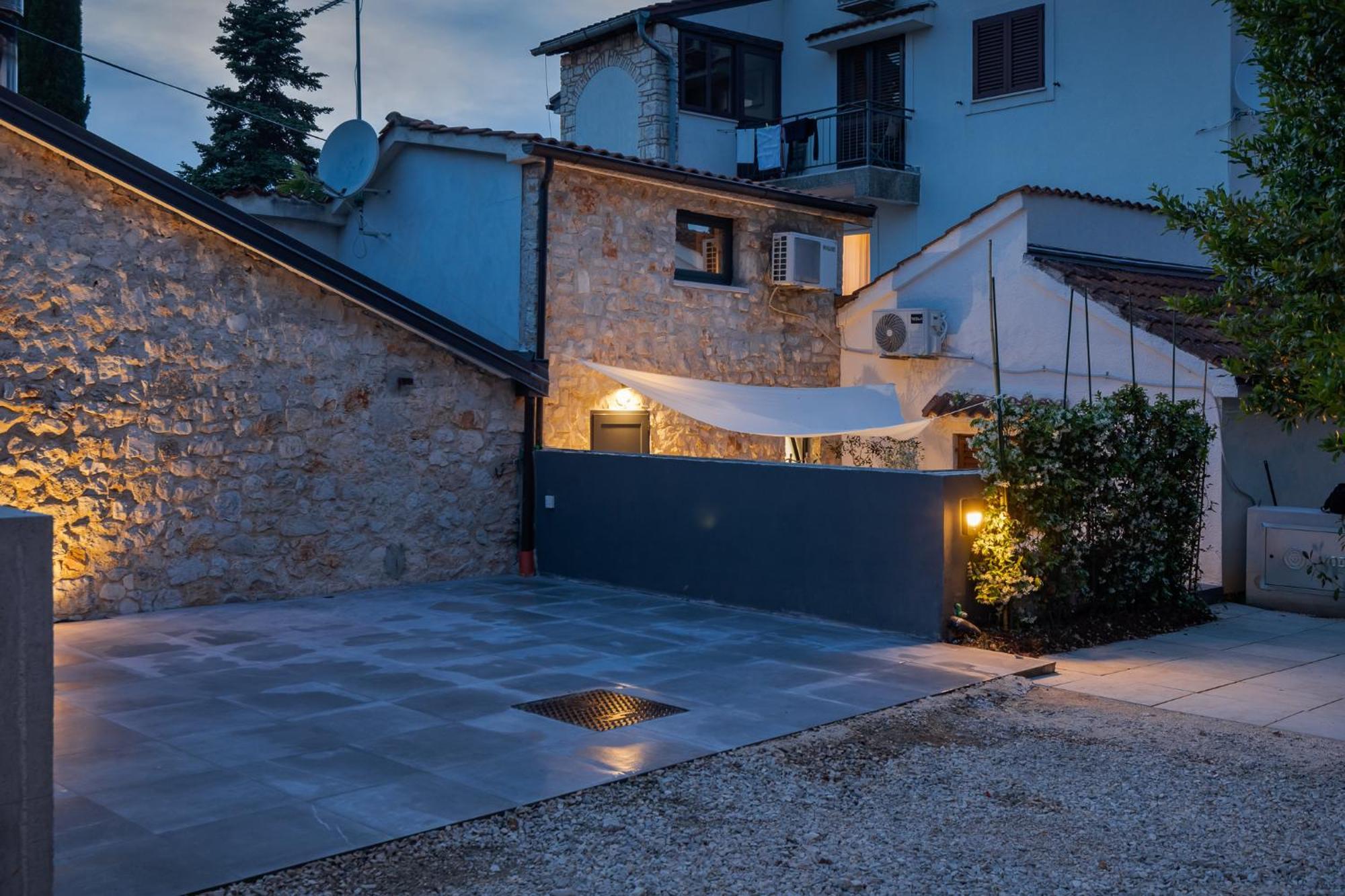 Grota Premium Apartment & Room Πόρετς Εξωτερικό φωτογραφία