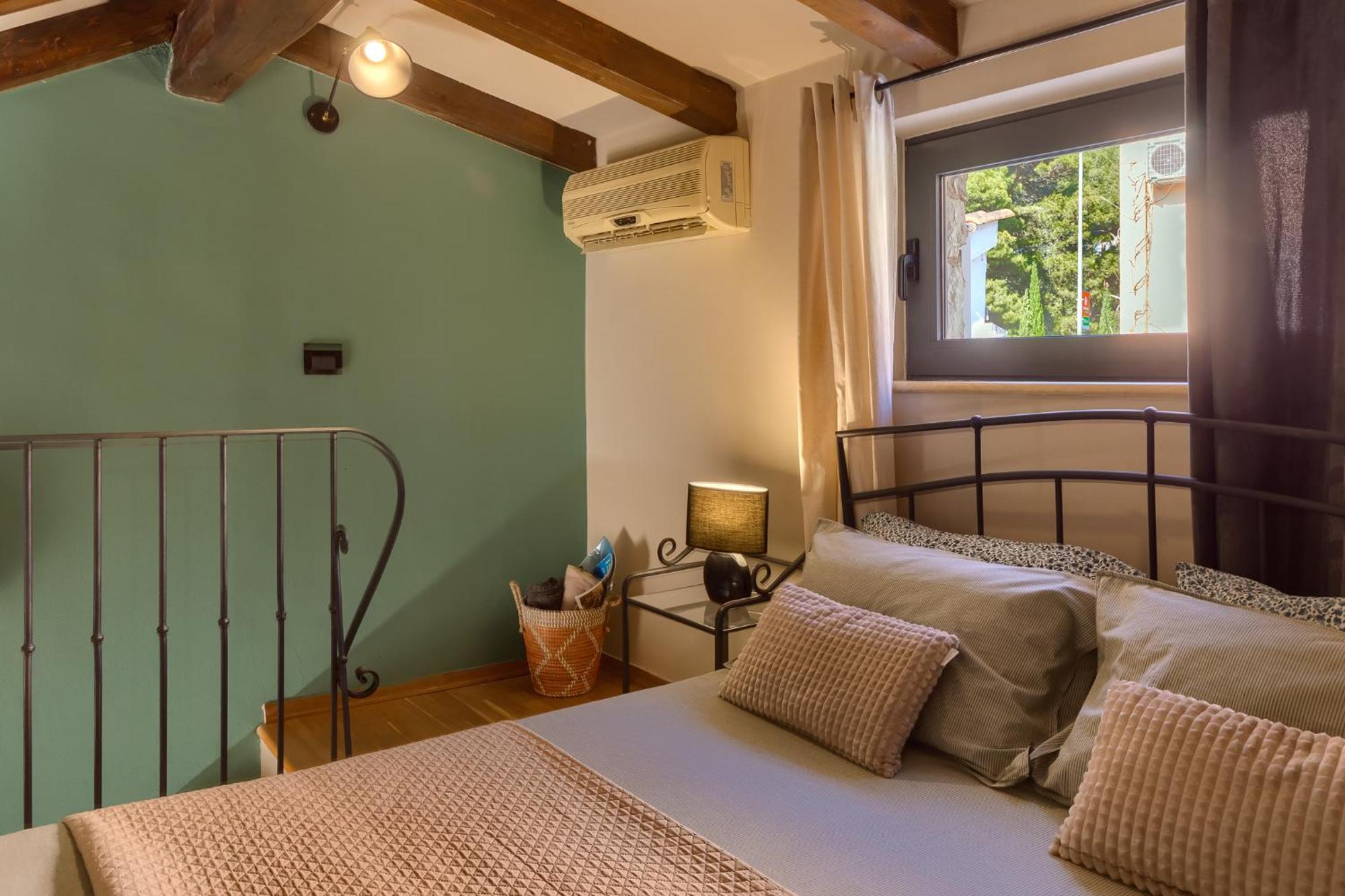 Grota Premium Apartment & Room Πόρετς Εξωτερικό φωτογραφία