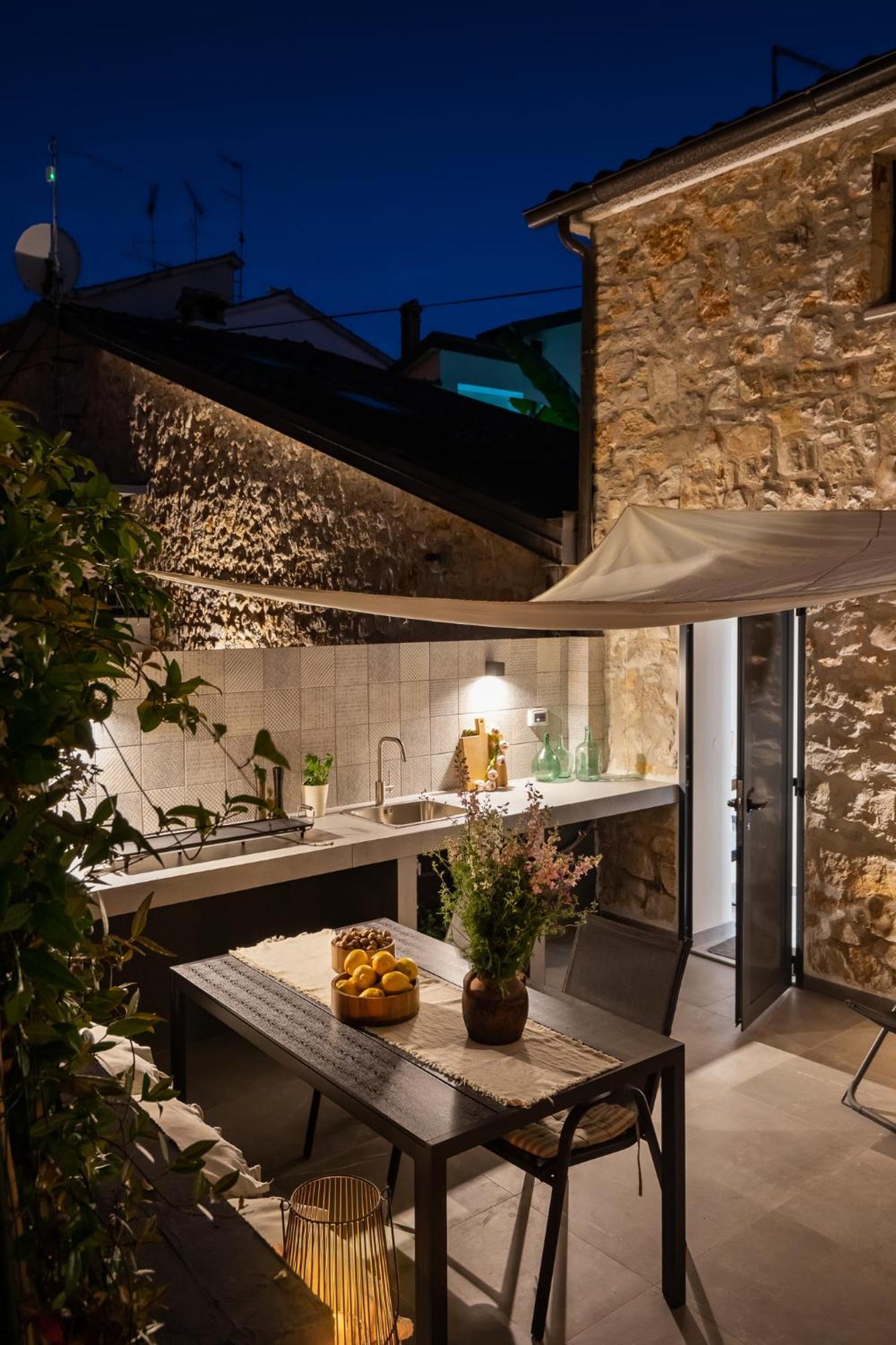 Grota Premium Apartment & Room Πόρετς Εξωτερικό φωτογραφία