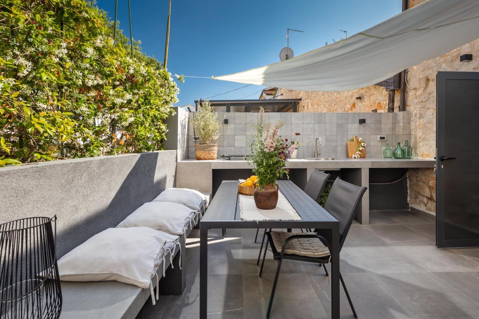 Grota Premium Apartment & Room Πόρετς Εξωτερικό φωτογραφία